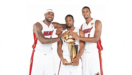 开云体育登录-杜兰特一箭穿心，老鹰主场被湖人血洗的真相，当死神提前宣判，篮球只剩沉默