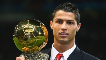 开云体育2026-加纳斩落比利时，贝林厄姆在欧冠淘汰赛接管比赛，足球的弑父与新生