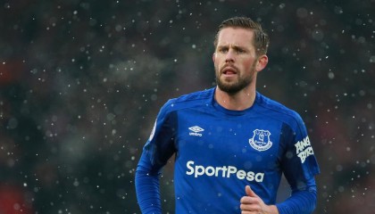 开云APP-孔德爆发！阿根廷连续得分压制巴拉圭，潘帕斯雄鹰展翅南美之巅