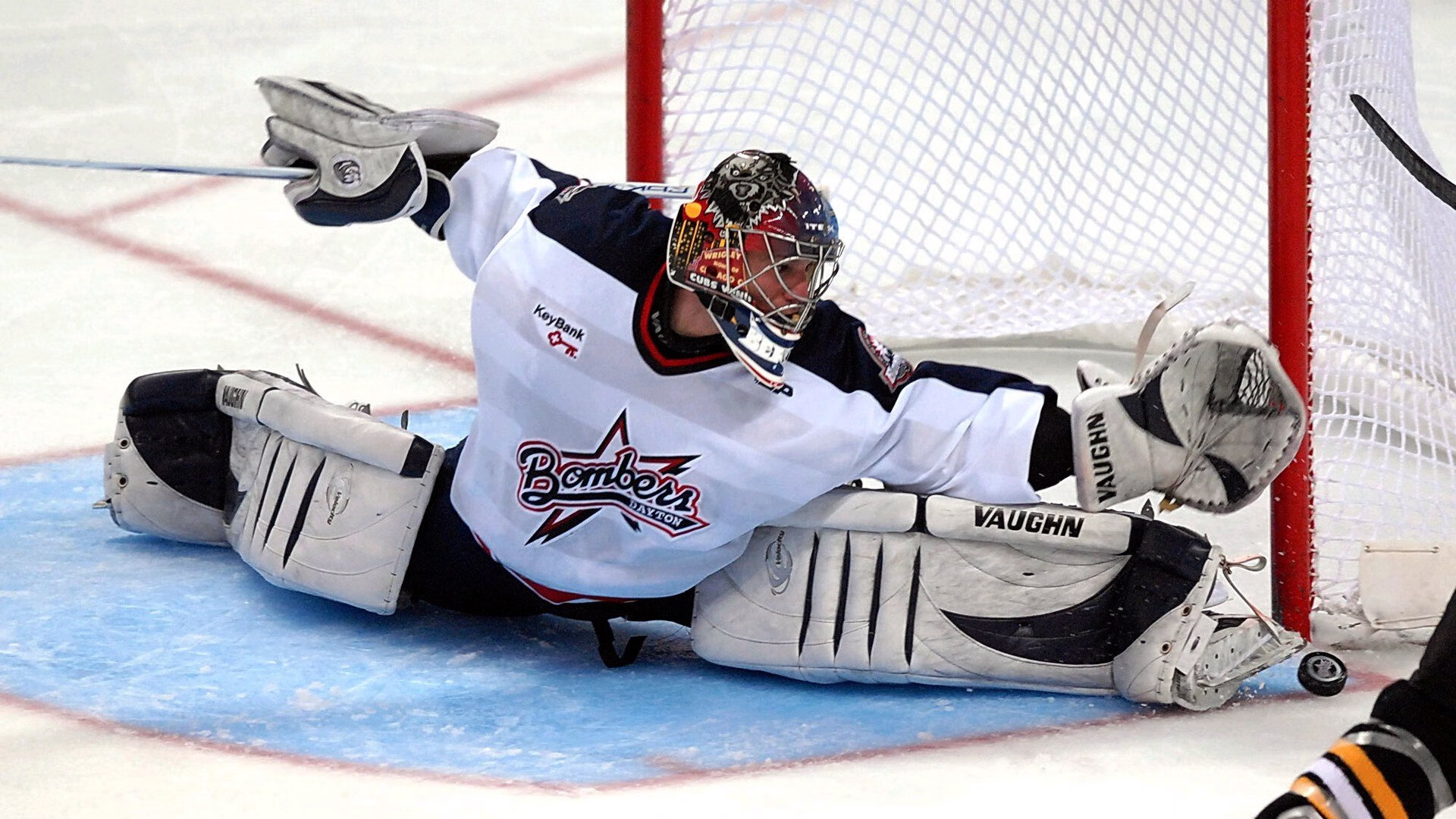 当石油足球遇上黄色潜水艇，一场南美热土对欧洲秩序的意外狙击