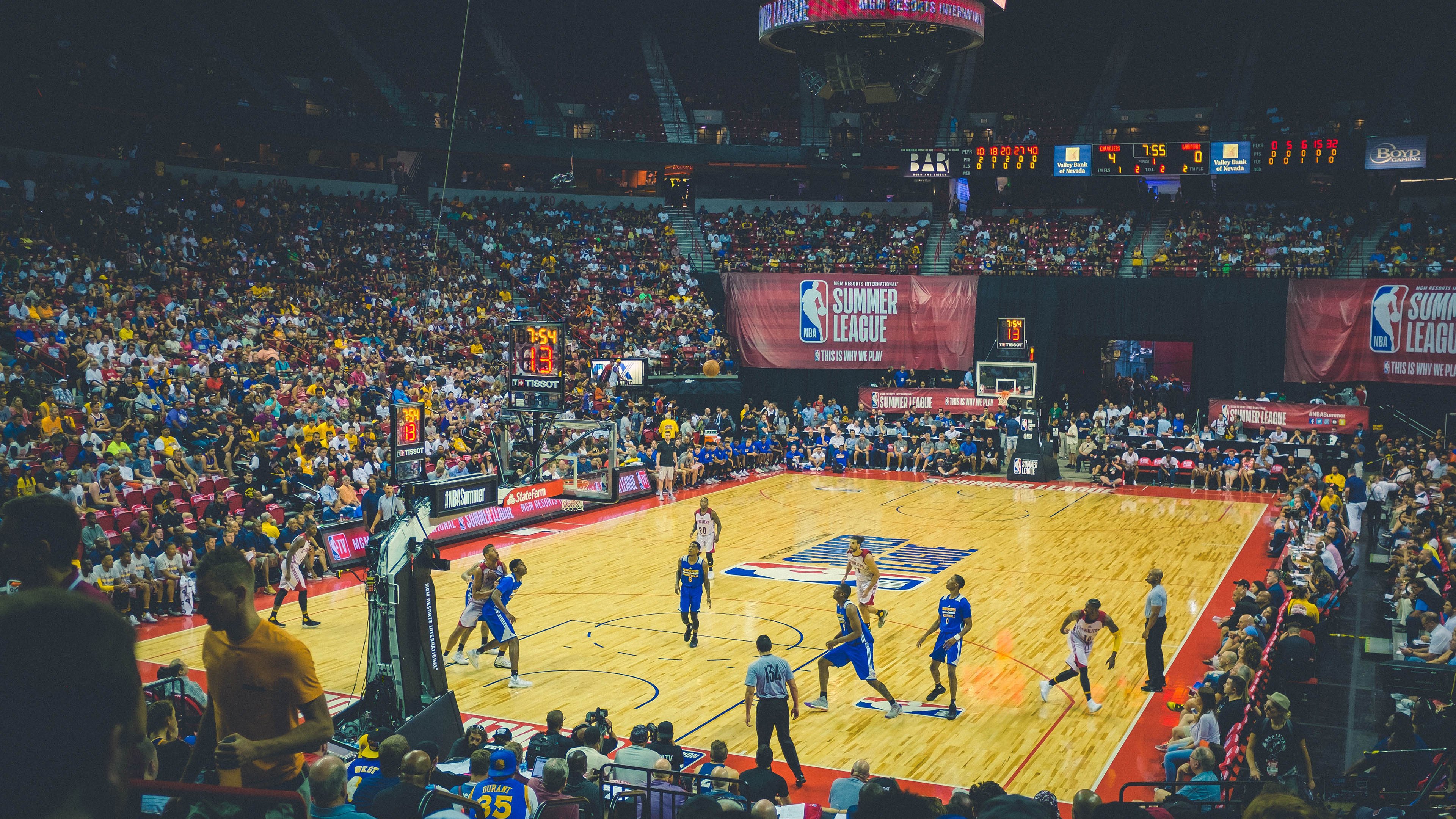 欧冠半决赛之夜,约基奇彻底打爆防线